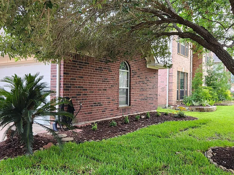 22403 Bellows Bend Dr — Photo 3