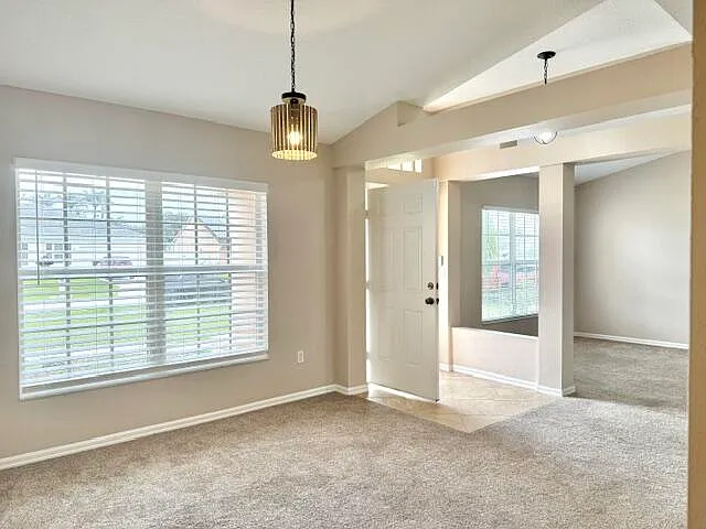 530 SW Butler Ave — Photo 9