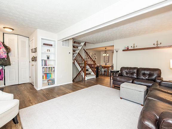 5th image of 2339 Middle Creek Ln