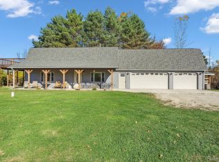 8660 Cribbins Rd, Jeddo, MI 48032