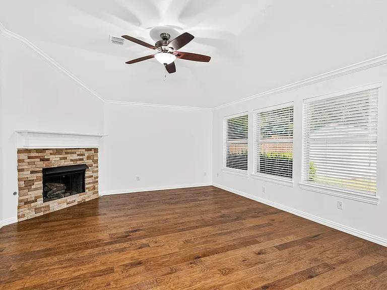 1711 Grand Canyon Way — Photo 13