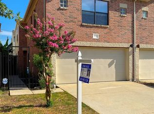 3608 Link Valley Dr, Houston, TX 77025