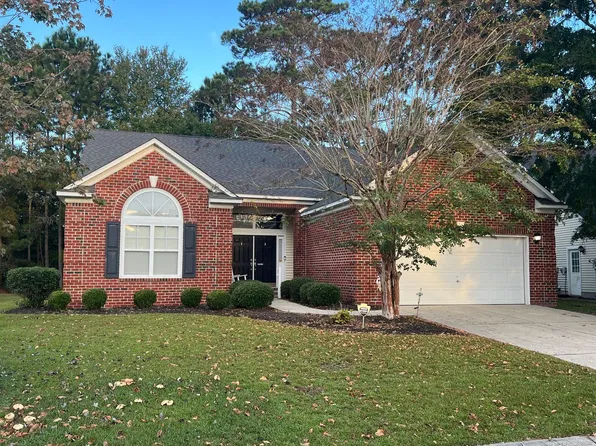 19 Long Creek Dr, Murrells Inlet, SC 29576