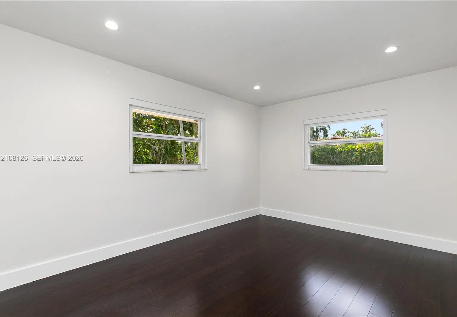 11700 NW 4th St — Photo 3