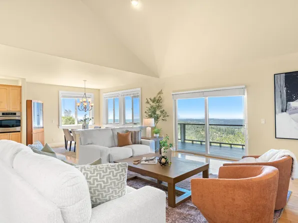 15438 Tarr Ditch Rd, Grass Valley, CA 95949