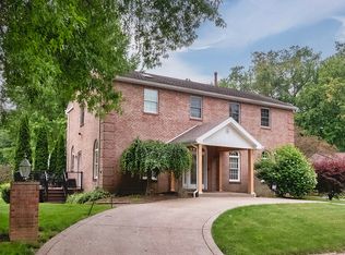 1504 Oak St, Oakmont, PA 15139