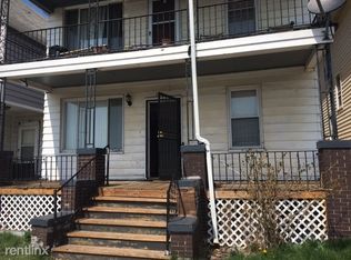 2425 Holbrook St, Hamtramck, MI 48212