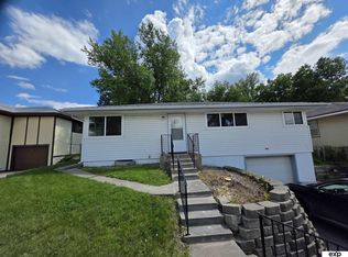 5517 Pioneers Blvd, Lincoln, NE 68516