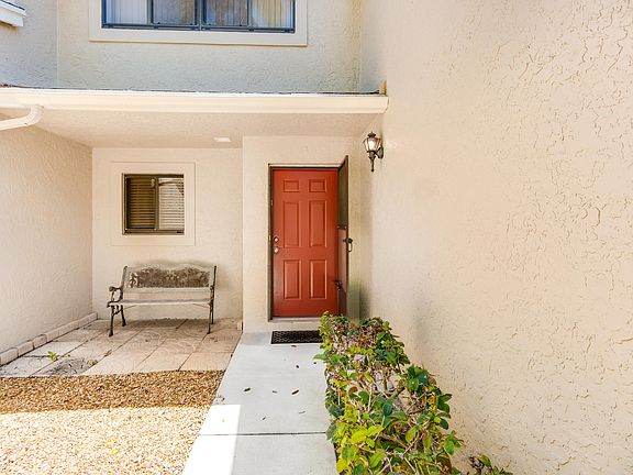 4th image of 1629 SW Crossing Circle #1629