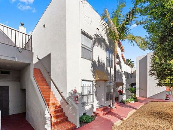 4th image of 2121 Long Beach Blvd #9