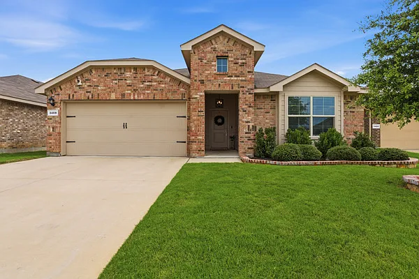 4 bed, 2103 sqft, $2,750 — Photo 1