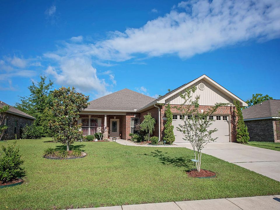 1st image of 13715 Fox Hill Dr