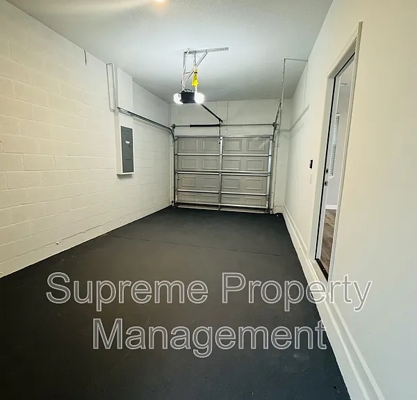 2604 N 29th St — Photo 16