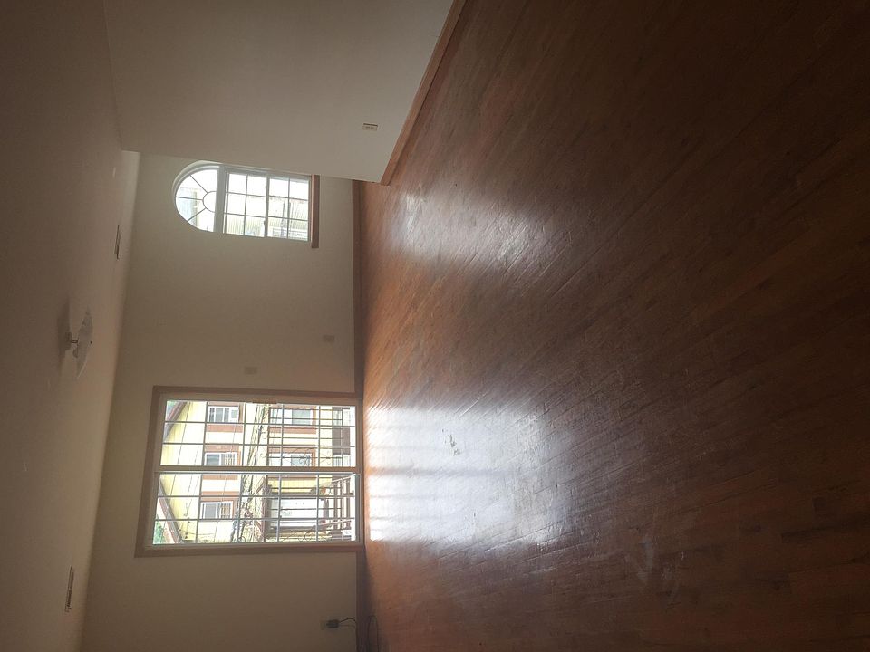 2nd image of 47 Jewett Ave