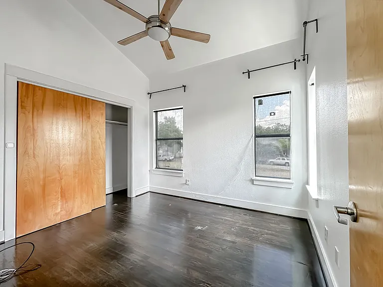 417 S Beacon St — Photo 11