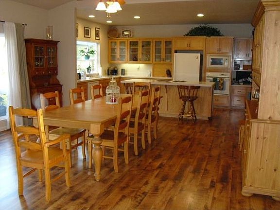 3rd image of 20340 Vineyard Ln