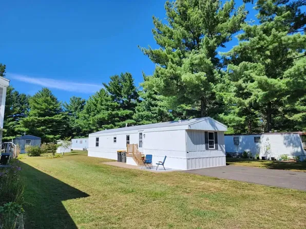 W3940 Mitchell Rd Trailer 35, Eau Claire, WI 54701