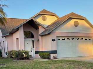 2303 Early Dawn Cir, Melbourne, FL 32935