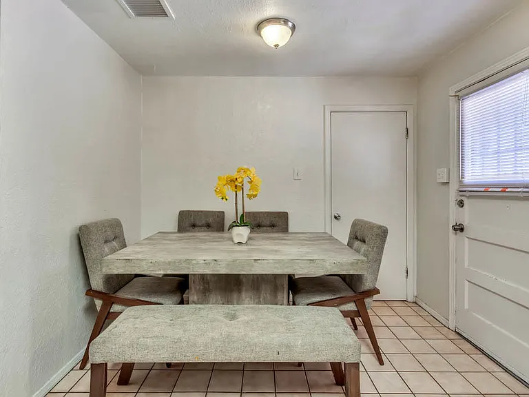 1001 Atwood Dr — Photo 11
