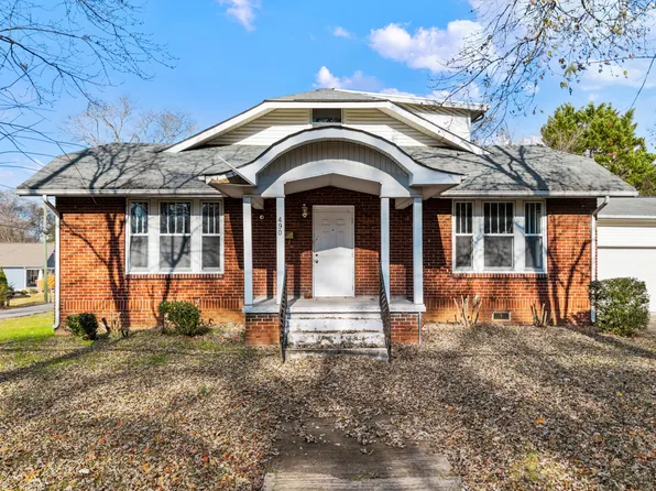 490 8th St NW, Cleveland, TN 37311