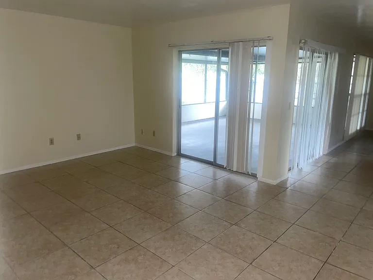 109 Alderwood Dr — Photo 6