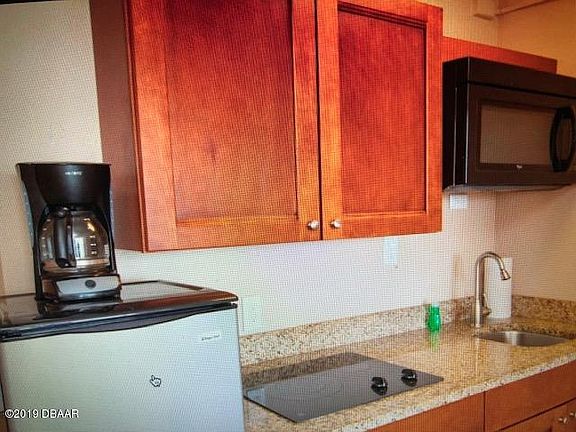 5th image of 3501 S Atlantic Ave #6120
