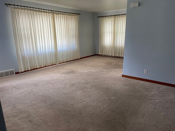 3rd image of 1605 Prospect Ave