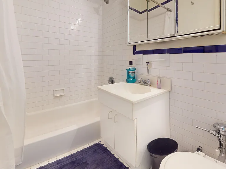 377 Bleecker St #4C — Photo 6