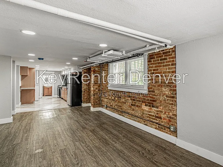 945 N Washington St #100 — Photo 24