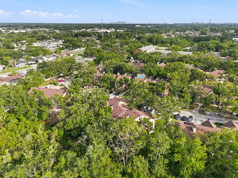 8642 Mallard Reserve Dr #101 — Photo 29