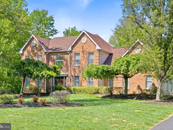 1629 Stonington Cir, North Wales, PA 19454