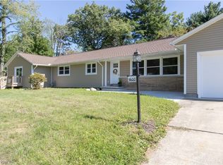 3600 Clubview Dr, Barberton, OH 44203