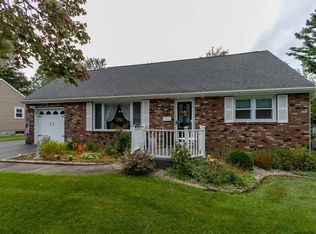 1054 Day Rd, Schenectady, NY 12303