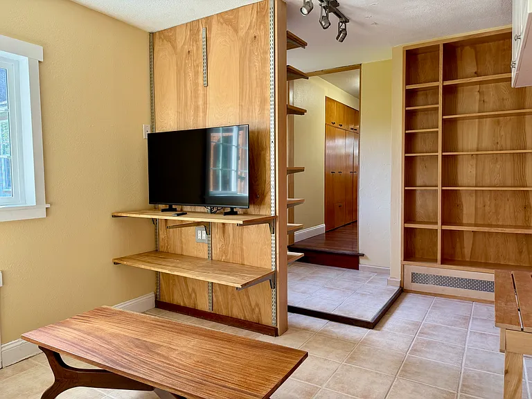 1419 Airport Heights Dr — Photo 12
