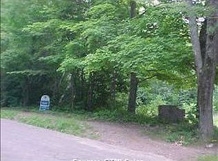 105 Westwoods Rd, East Hartland, CT 06027