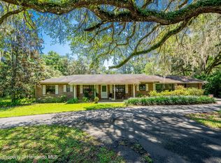 22014 Lake Lindsey Rd, Brooksville, FL 34601
