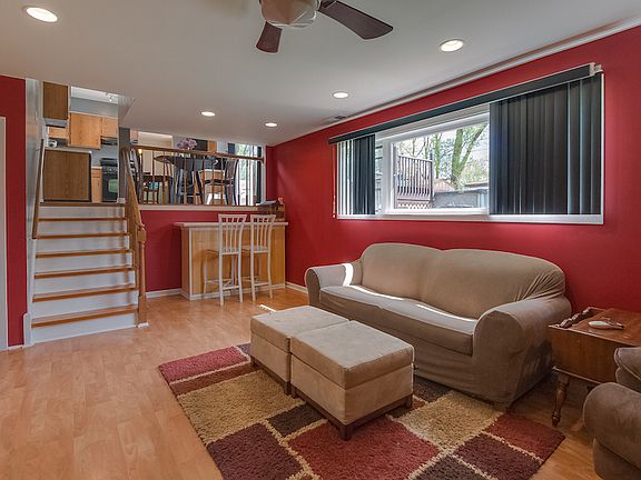 5th image of 10961 S Neenah Ave