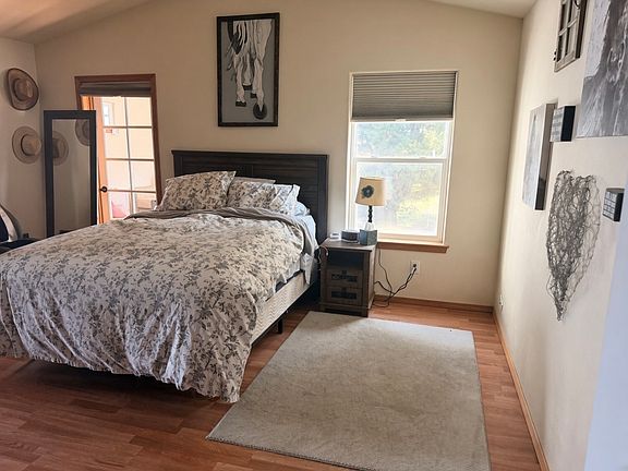 5th image of 240 Stone Tree Ln