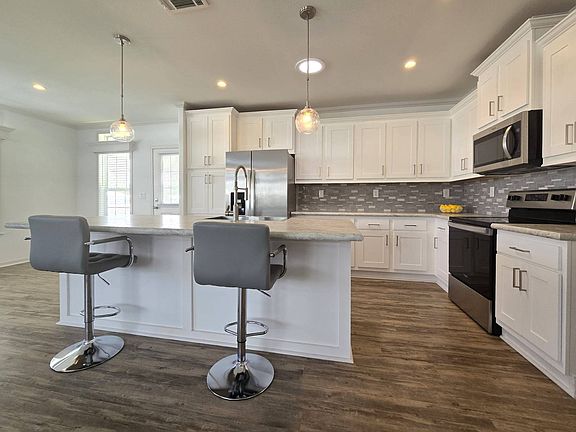 3rd image of 3618 Baldwin Way