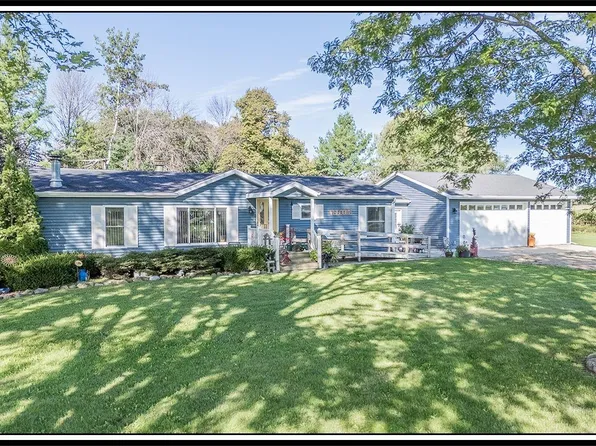 N7081 Buboltz Rd, New London, WI 54961