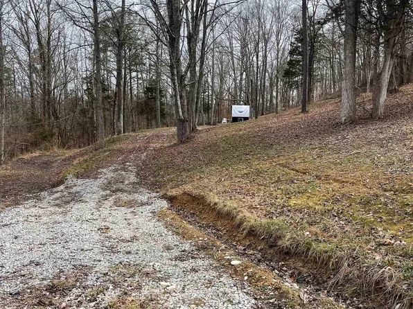 185 Harley Dr, Louisa, KY 41230