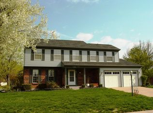 7742 Sunblest Blvd, Fishers, IN 46038