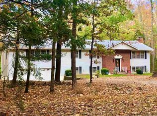 3 Coyote Ct, Kingston, NY 12401