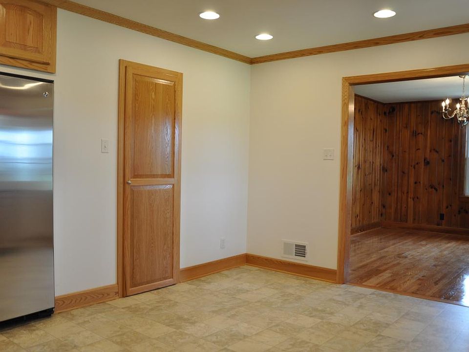 spacious modern kitchen