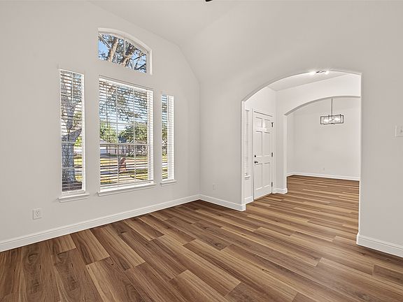 5th image of 2834 Martina Dr #2834