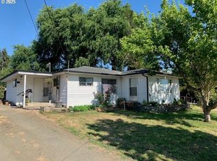 50 NE Ronald St, Winston, OR 97496