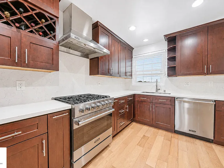 4854 Halkett Ave — Photo 13