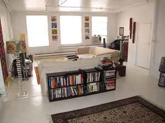 Rented by Skygroup Realty | media 15