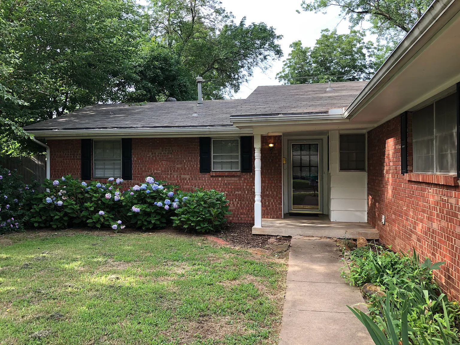 3 bed, 1.5 bath, 1134 sqft, $1,375 — Photo 4