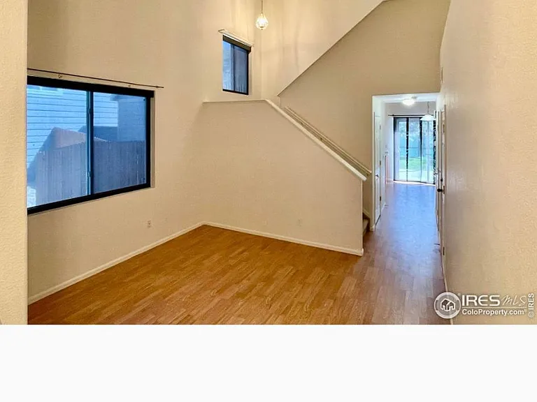440 Andrew Dr — Photo 6